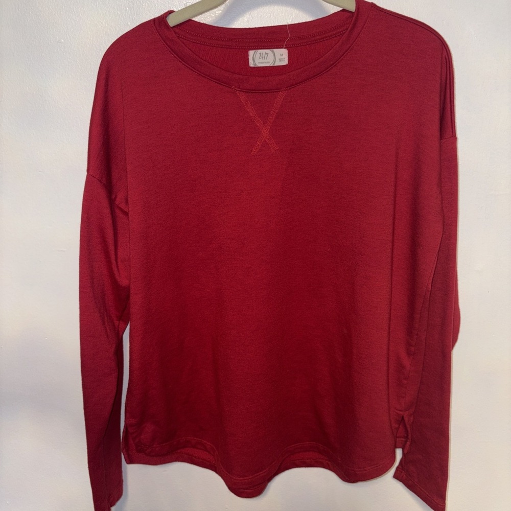 Women's Basic Long Sleeve Tee‎ Shirt From The 24/7 Collection, Size Medium red